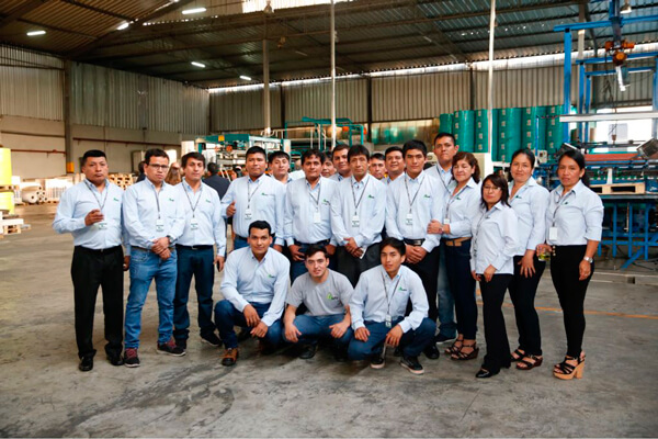 Papelera Alfa inaugura nuevas instalaciones en Lima